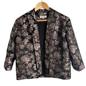 Wyldr Black and Gold Metallic Floral Brocade Open 3/4 Sleeve Cropped Black